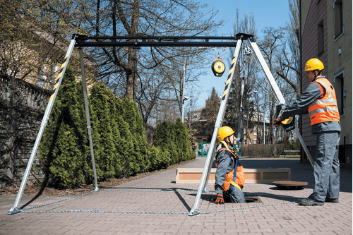 CADO-CW200 dispozitiv antecădere retractabil cu capac din aluminiu, braț rotativ, Coverguard